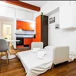 Via Buonarroti, 8 - 12 Minutes Walk To Duomo - Florence Bright & Cozy Apartment - Florence Charming Apartments